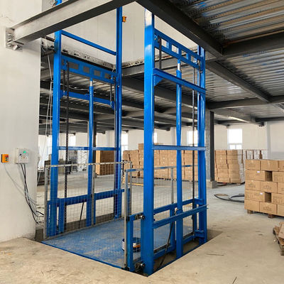 ซื้อ 5000kgs ไฮดรอลิกคาร์โก้ลิฟท์ สินค้า Platform ยก สําหรับโรงงานและโกดัง online manufacture